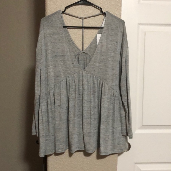 Lush Tops - Lush NWT grey top